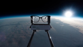 Compañía Sent Into Space