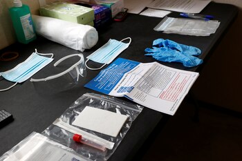 Un kit de autoprueba británico