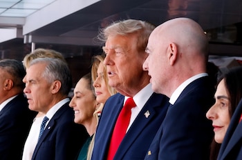 La mandataria mexicana acude al palco del Estadio de Nueva York por invitación directa de Donald Trump