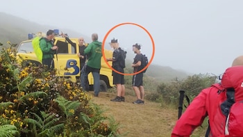 Rescatan después de seis horas a los dos jóvenes de 20 y 22 años que se quedaron atrapados durante una ruta nocturna en El Fitu (Asturias)