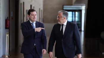 Mañueco dará a conocer este sábado al nuevo Gobierno de CyL formado por diez consejerías y dos vicepresidencias