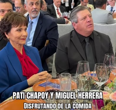 El video muestra a Pati Chapoy con la vista al frente “ignorando” al ‘Piojo’ Herrera