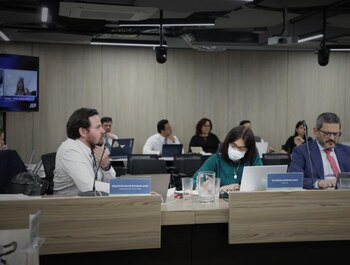 Fiscalía presentó documentos que cuestionan