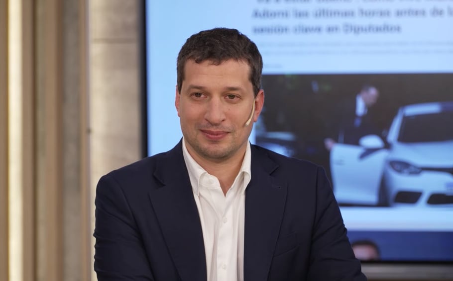 Santoro defendió la incorporación de voces diversas dentro del espacio, agrupando referentes del liberalismo, peronismo y radicalismo para enriquecer el debate político (Infobae en Vivo)