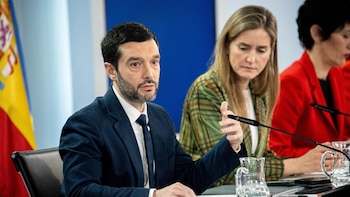 Bustinduy tacha a Ayuso de