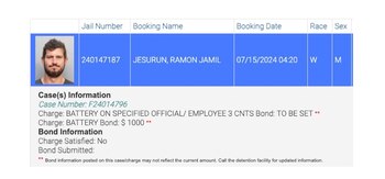 El hijo del directivo también