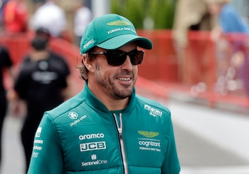 Fernando Alonso instantes previos al Gran Premio de Bakú (REUTERS/Leonhard Foeger).