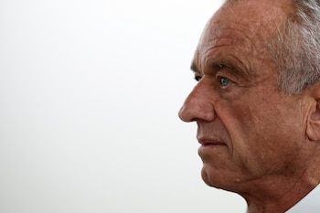 Al igual que los líderes