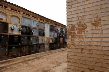 Un cementerio de Catarroja. (Eva