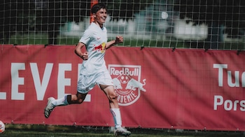 Alberto Velásquez durante su pasantía