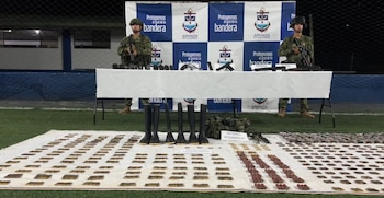 La Armada de Colombia localiza un depósito ilegal de armas atribuido al Clan del Golfo en Juradó, Chocó - crédito prensa Armada de Colombia