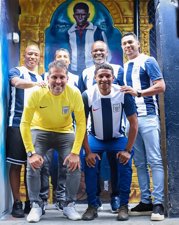 Waldir Sáenz, Leao Butrón, 'Cafu'