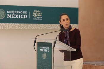 Sheinbaum acudió con el presidente