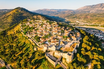 Castillo y casco histórico de Berat, en Albania (NTA)