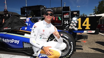 El argentino Alessandro de Tullio ganó otra vez y crece el sueño de su desembarco en la IndyCar