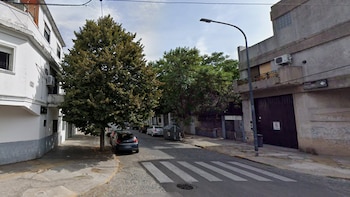 Dos hombres fueron aplastados por un poste de luz en Monte Castro mientras podaban árboles