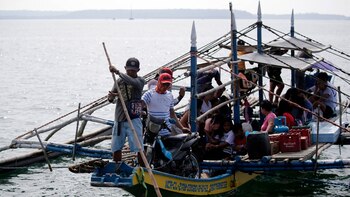 China insta a Filipinas a