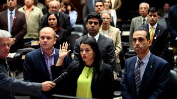 Castillo tomó juramento en la