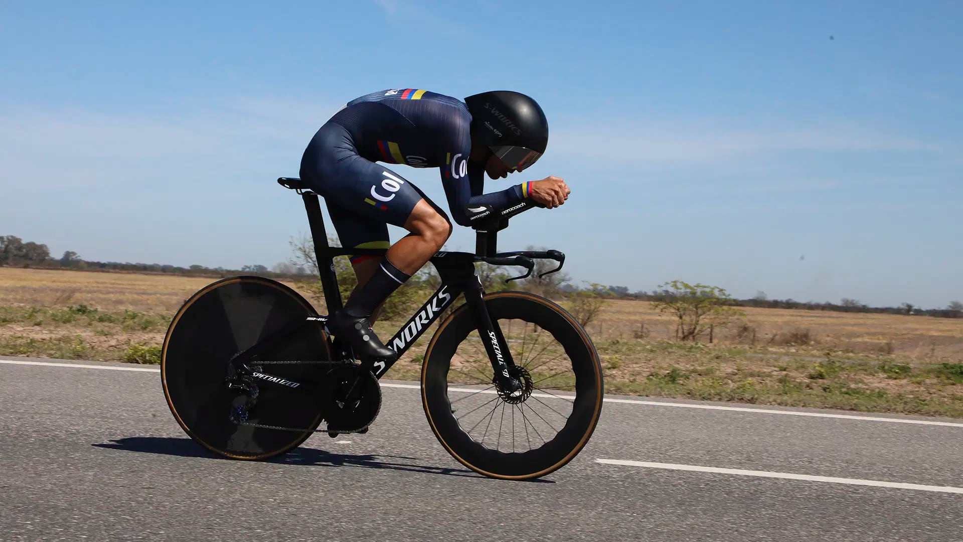 Walter Vargas fue el mejor ciclista colombiano en la primera jornada del mundial de ciclismo en Canadá - crédito Federación Colombiana de Fútbol