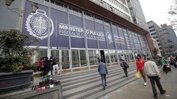 Hay plazas para diferentes regiones,