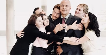 Saludos largos por el Día