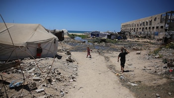 Un bombardeo israelí mata a seis palestinos y deja heridos a otros 15 en la ciudad de Gaza