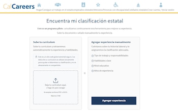Página web de CalCareers con opciones para subir un currículum o ingresar la experiencia de trabajo de manera manual
