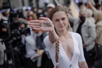 La activista bielorrusa Jana Shostak