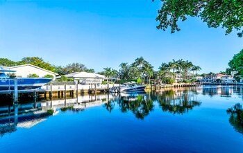 La mansión cuenta con acceso