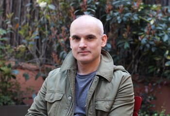 El escritor argentino Hernán Díaz