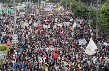 BG01. BOGOTÁ (COLOMBIA), 28/11/2018.- Cientos