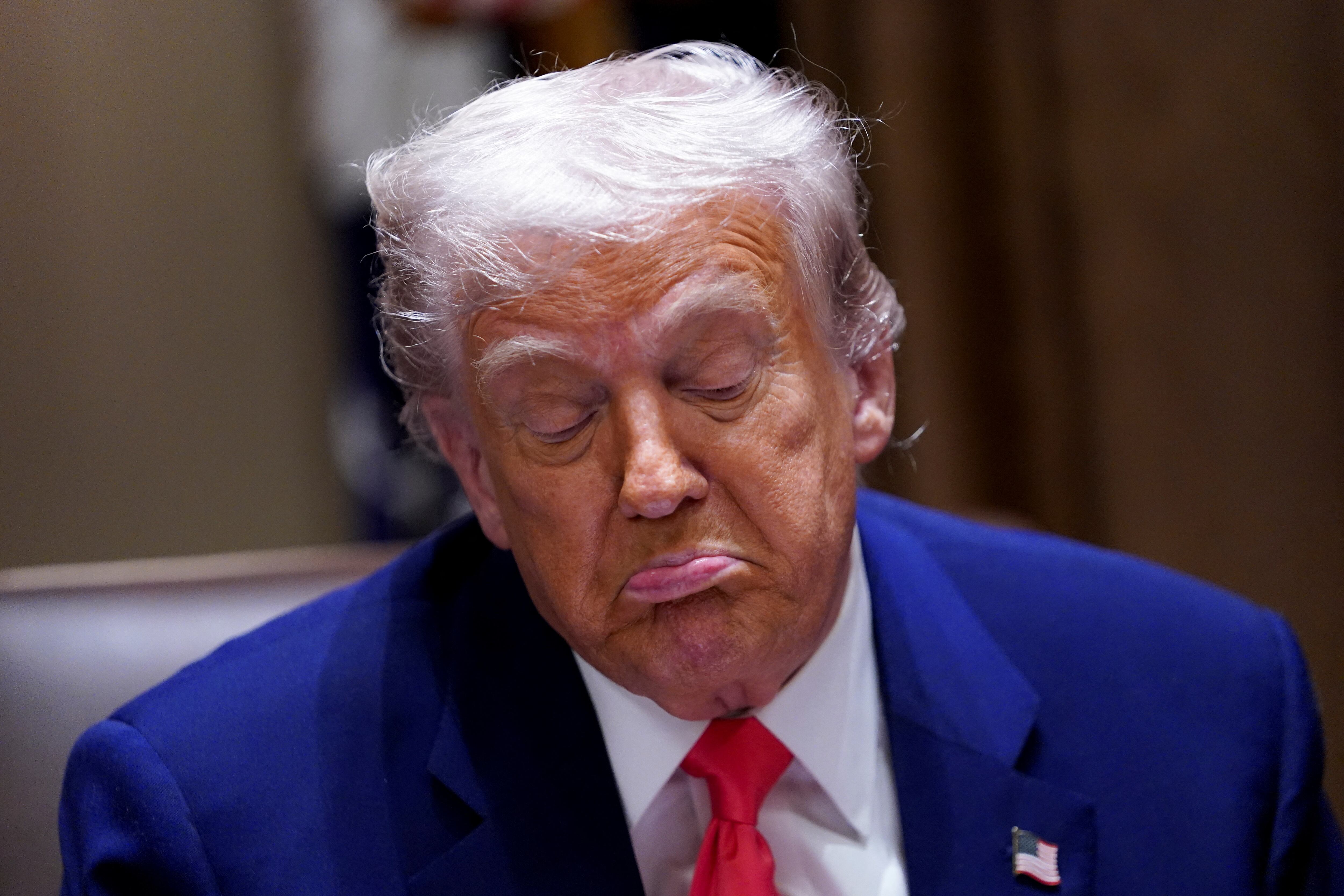 Trump avanza con su guerra comercial (REUTERS/Nathan Howard)