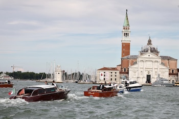 Los organizadores de la boda,