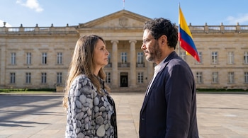Paloma Valencia e Iván Cepeda en una segunda vuelta presidencial - crédito Visuales IA