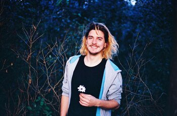 Matías Mauricio Calzolari, nació en