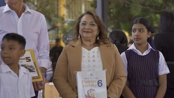 Ministra de educación en Honduras condiciona clases y llama a una vacunación obligatoria por brote de sarampión