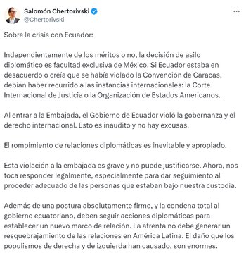 Pidió que las naciones se manejen por medio de soluciones diplomáticas y no violentas.