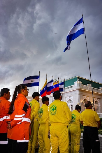 Evento de condecoración al contingente salvadoreño de ayuda humanitaria enviado a Venezuela este 2026 (Foto cortesía Secretaría de Prensa de la Presidencia)