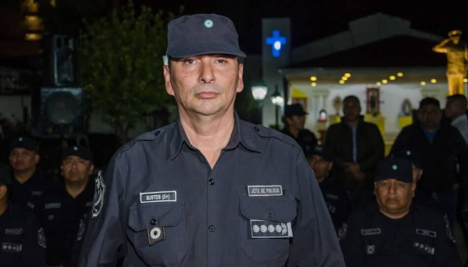 El jefe de la Policía de Salta, Diego Antonio Bustos, detalló el procedimiento seguido tras el hallazgo (Foto: Policía de Salta)
