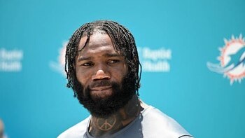 Acusaron a una estrella de fútbol americano de dejar embarazaradas a cuatro mujeres al mismo tiempo