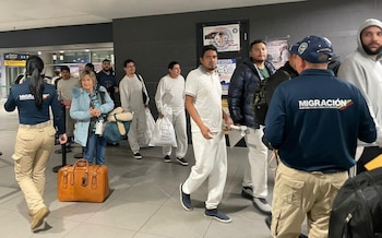 El primer vuelo con deportados