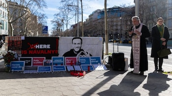 Unas 30 personas se concentran