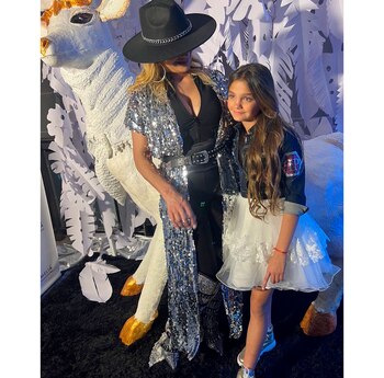 Eliana Guercio junto a su