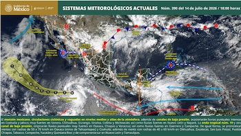 Mapa satelital de México muestra sistemas meteorológicos: nubes, corrientes en chorro, vaguadas, canales de baja presión, onda tropical y depresión tropical