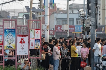Trabajadores jornaleros buscando empleo en