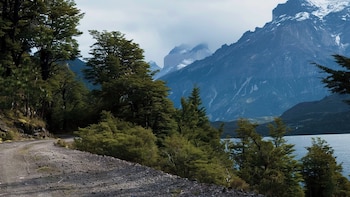 Se cayó en las escaleras de un hotel en la Patagonia, la Cámara Civil dio vuelta un fallo y deberán pagarle $40 millones