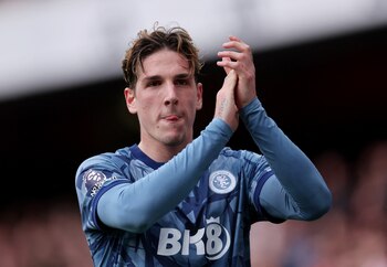 Zaniolo con la equipación del