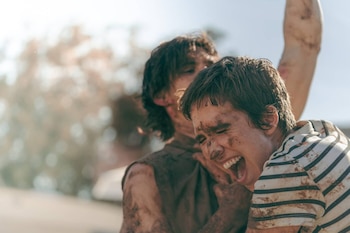 Aina Clotet dirige, escribe (junto a Valentina Viso) y protagoniza, 'Viva' (Caramel Films)