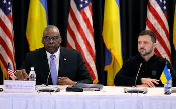 El secretario de Defensa de