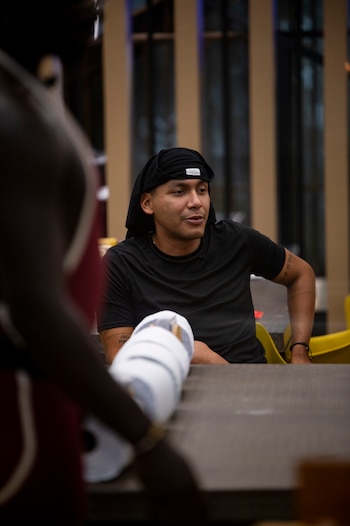 El comediante, quien juega el